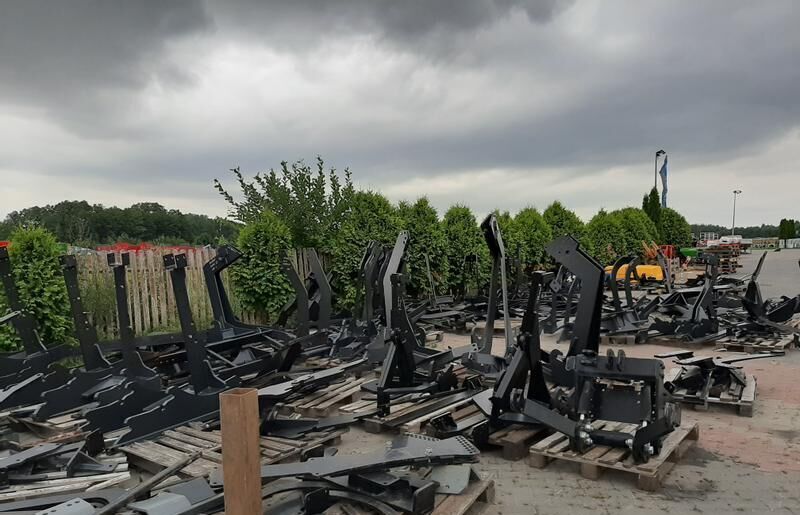 Metal-Technik Frontlader für CASE FARMALL 95A, 105A, 105C / Ładowacz czołowy d - Frontlader für Traktor: das Bild 1 Metal-Technik Frontlader für CASE FARMALL 95A, 105A, 105C / Ładowacz czołowy d - Frontlader für Traktor: das Bild 1