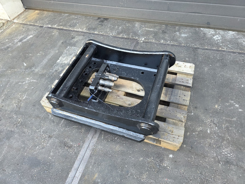 Fuchs fqc sennebogen adaptor plate FQC liebherr sennebogen fqc plate shear - Schnellwechsler für Baumaschine: das Bild 2 Fuchs fqc sennebogen adaptor plate FQC liebherr sennebogen fqc plate shear - Schnellwechsler für Baumaschine: das Bild 2