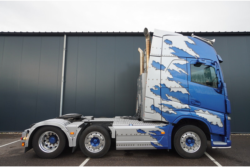 Volvo FH 540 6X2 XL SHOWTRUCK 4-SEATS 455.000KM - Sattelzugmaschine: das Bild 2 Volvo FH 540 6X2 XL SHOWTRUCK 4-SEATS 455.000KM - Sattelzugmaschine: das Bild 2