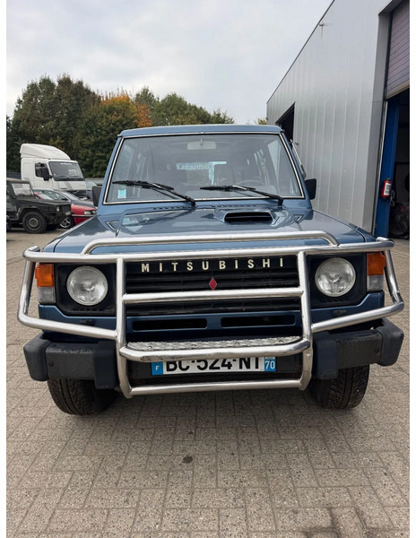Mitsubishi Pajero **LONG CHASSIS-7SEATS-DIESEL** - PKW: das Bild 2 Mitsubishi Pajero **LONG CHASSIS-7SEATS-DIESEL** - PKW: das Bild 2