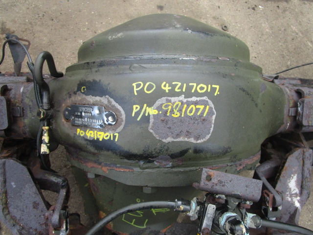 DENNIS ELITE II SPICER REAR AXLE P/NO 981071/ P04217017 - Achse und Teile für Kommunal-/ Sonderfahrzeug: das Bild 2 DENNIS ELITE II SPICER REAR AXLE P/NO 981071/ P04217017 - Achse und Teile für Kommunal-/ Sonderfahrzeug: das Bild 2