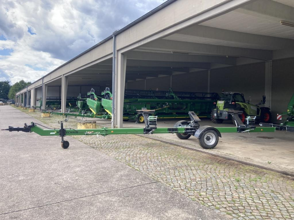 H B SCHNEIDWERKSWAGEN - Mähdrescher: das Bild 1 H B SCHNEIDWERKSWAGEN - Mähdrescher: das Bild 1