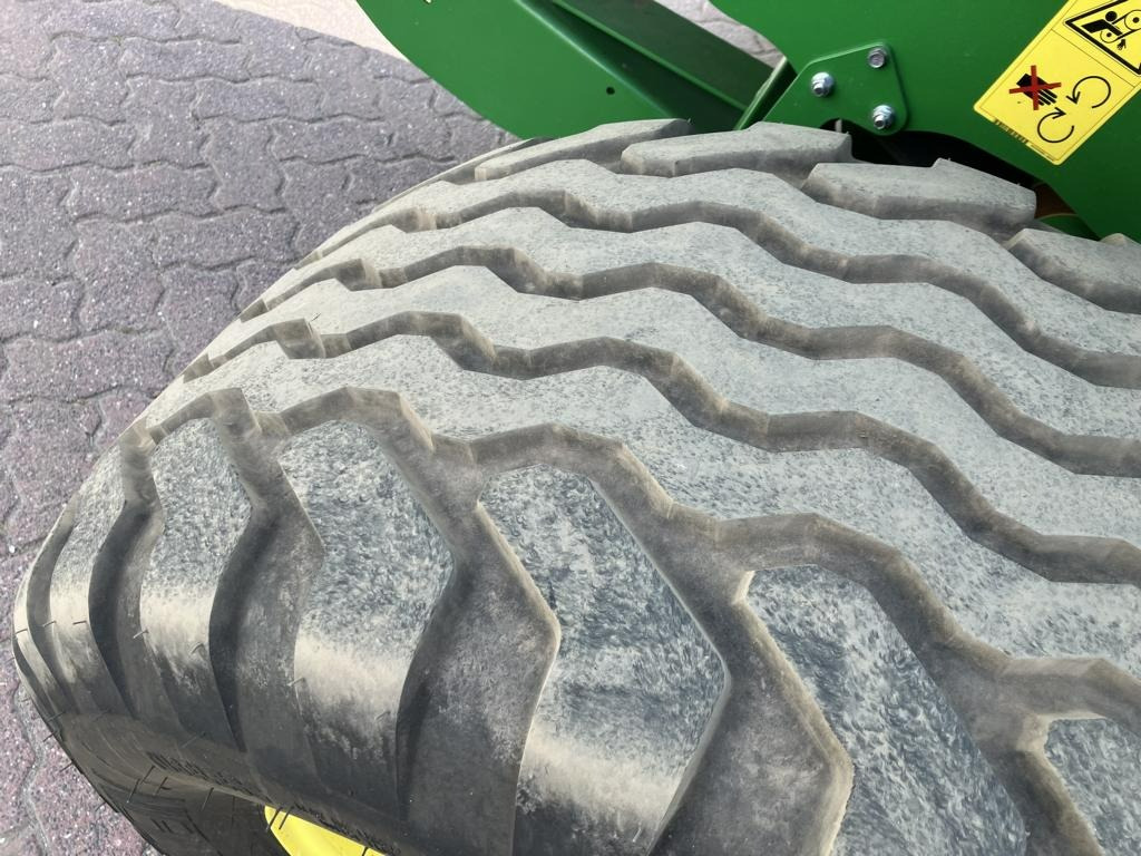 Ballenwickelgerät John Deere V461M - PAKET FÜR RUNDBALLENPR: das Bild 22 Ballenwickelgerät John Deere V461M - PAKET FÜR RUNDBALLENPR: das Bild 22