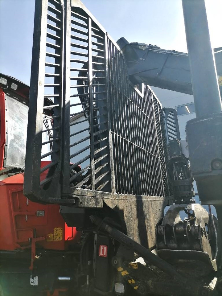 Komatsu 855 - Forwarder: das Bild 2 Komatsu 855 - Forwarder: das Bild 2