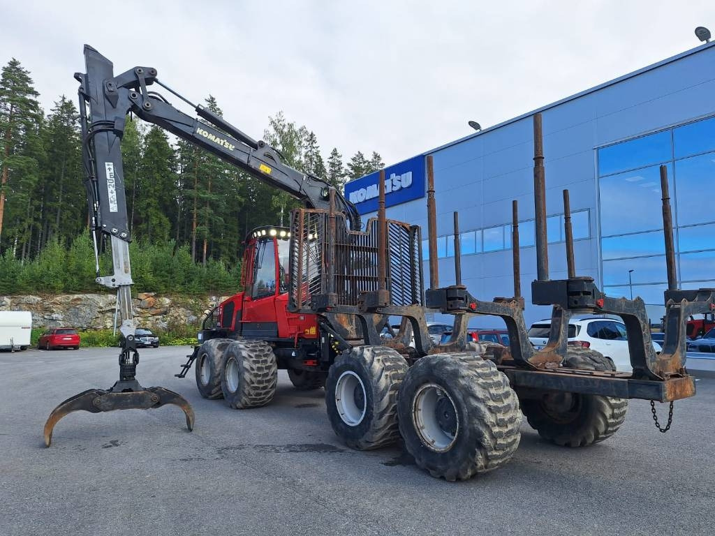 Komatsu 875 - Forwarder: das Bild 3 Komatsu 875 - Forwarder: das Bild 3