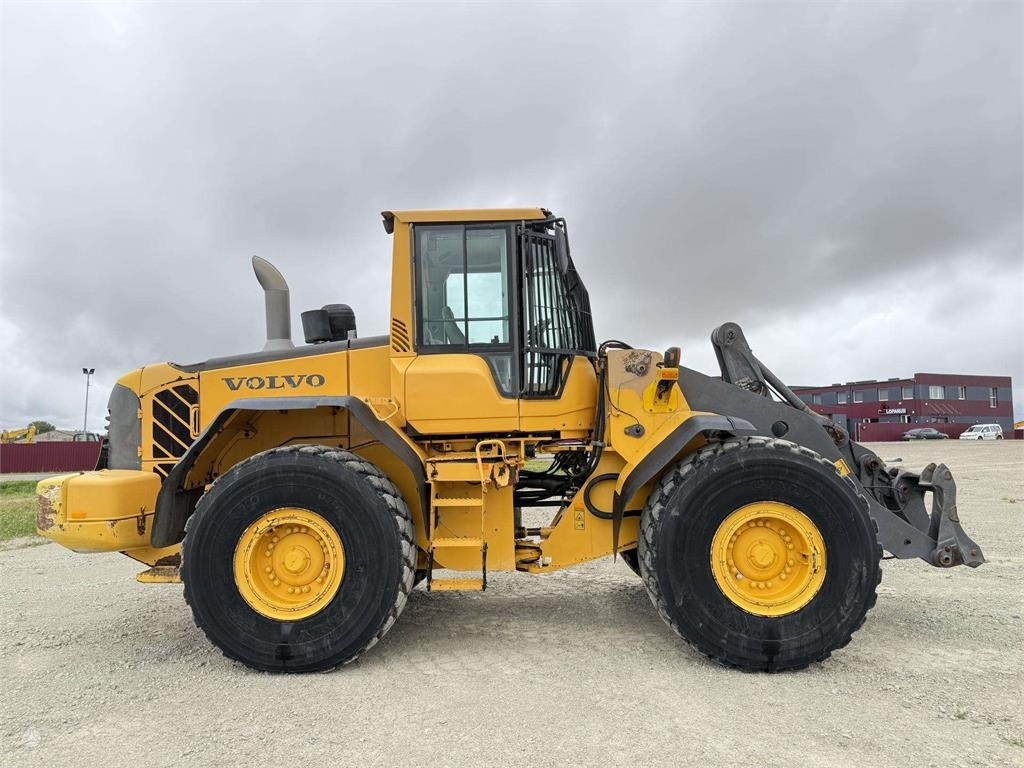 Volvo L 120 F , 4rd line , coupler - Radlader: das Bild 5 Volvo L 120 F , 4rd line , coupler - Radlader: das Bild 5