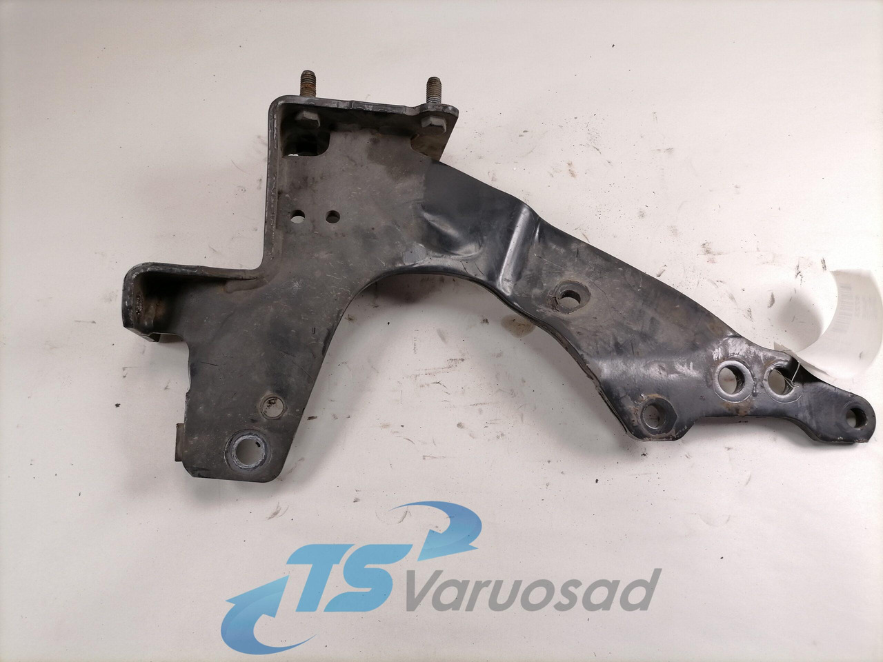 Scania Front bumper carrier 1802166 - Stoßstange für LKW: das Bild 2 Scania Front bumper carrier 1802166 - Stoßstange für LKW: das Bild 2