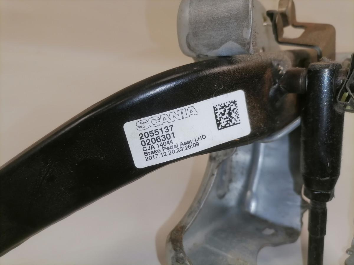 Scania Piduripedaal 2055137 - Kraftstoffanlage für LKW: das Bild 3 Scania Piduripedaal 2055137 - Kraftstoffanlage für LKW: das Bild 3