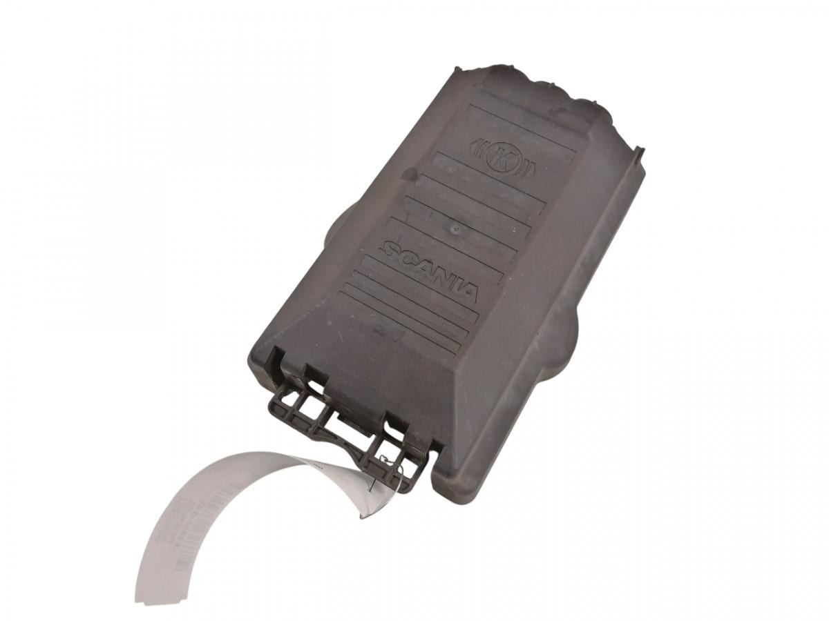 Scania Plastikdetail 2789111 - Aeropack/ Spoiler für LKW: das Bild 1 Scania Plastikdetail 2789111 - Aeropack/ Spoiler für LKW: das Bild 1