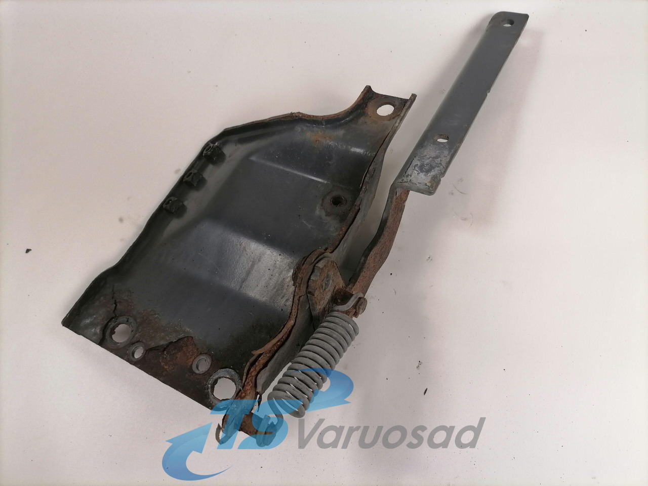 Scania lower grille carrier hinge 1742265 - Kühlergrill für LKW: das Bild 4 Scania lower grille carrier hinge 1742265 - Kühlergrill für LKW: das Bild 4