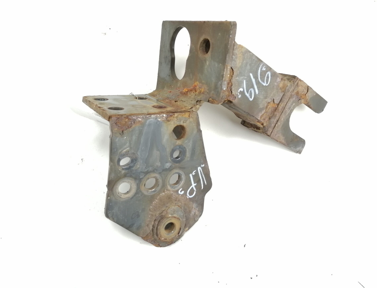 Volvo Bumper bracket 20499243 - Stoßstange für LKW: das Bild 2 Volvo Bumper bracket 20499243 - Stoßstange für LKW: das Bild 2