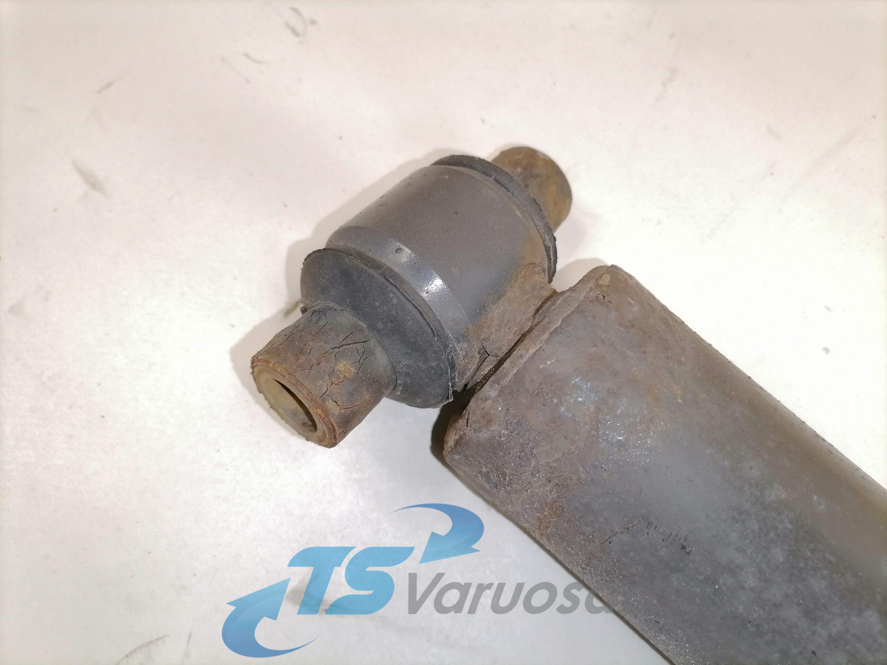 Volvo First axel shock absorber 21866530 - Stoßdämpfer für LKW: das Bild 2 Volvo First axel shock absorber 21866530 - Stoßdämpfer für LKW: das Bild 2