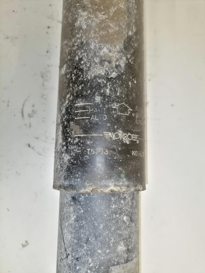 Volvo Rear axel shock absorber 20766063 - Stoßdämpfer für LKW: das Bild 4 Volvo Rear axel shock absorber 20766063 - Stoßdämpfer für LKW: das Bild 4