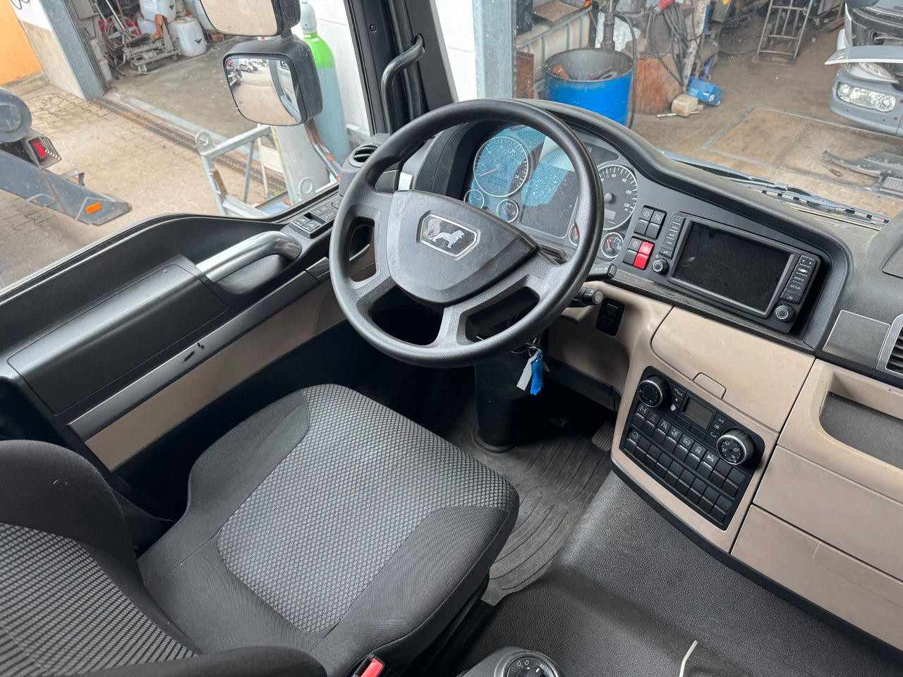 MAN 18.290 4X2 Koffer / Plane Top Zustand 8,30 Meter - Plane LKW: das Bild 5 MAN 18.290 4X2 Koffer / Plane Top Zustand 8,30 Meter - Plane LKW: das Bild 5