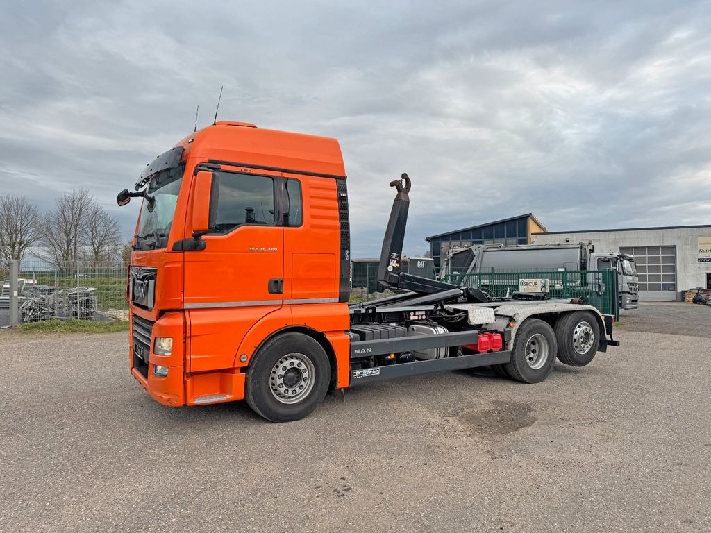 MAN 26.460 6X2 Retarder Klima Navigation guter Zust. MAN 26.460 6X2 Retarder Klima Navigation guter Zust. - Abrollkipper: das Bild 1 MAN 26.460 6X2 Retarder Klima Navigation guter Zust. MAN 26.460 6X2 Retarder Klima Navigation guter Zust. - Abrollkipper: das Bild 1