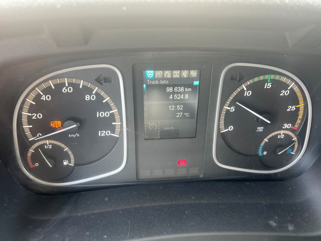 Mercedes-Benz 1221 4X2 offene Pritsche Mercedes-Benz 1221 4X2 offene Pritsche - Pritsche LKW: das Bild 4 Mercedes-Benz 1221 4X2 offene Pritsche Mercedes-Benz 1221 4X2 offene Pritsche - Pritsche LKW: das Bild 4