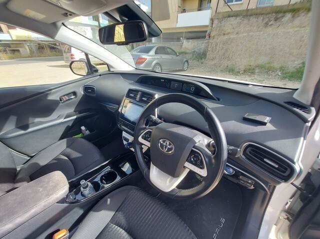 PKW Toyota Prius Hybrid: das Bild 10 PKW Toyota Prius Hybrid: das Bild 10