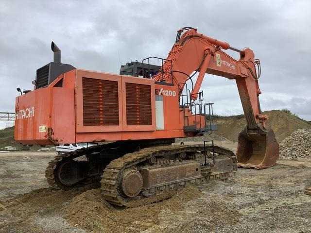 Hitachi EX1200-6 - Kettenbagger: das Bild 3 Hitachi EX1200-6 - Kettenbagger: das Bild 3