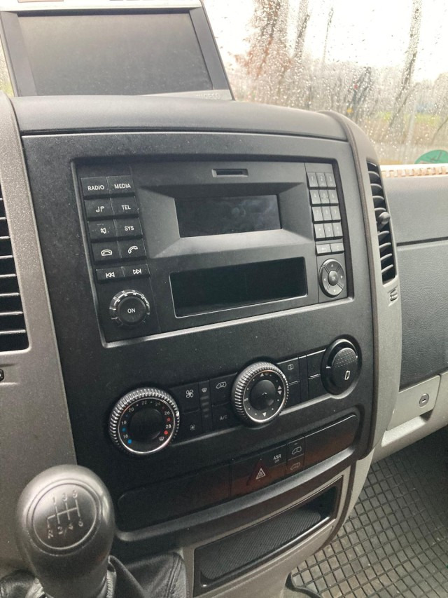 Mercedes-Benz Sprinter 316 CDI Kasten Hubarbeitsbühne KLIMA - LKW mit Arbeitsbühne: das Bild 5 Mercedes-Benz Sprinter 316 CDI Kasten Hubarbeitsbühne KLIMA - LKW mit Arbeitsbühne: das Bild 5