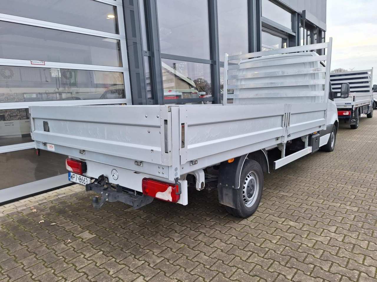 Mercedes-Benz Sprinter 317 CDI Pritsche L4 RWD AHK KLIMA TEMPOMAT - Pritschenwagen: das Bild 2 Mercedes-Benz Sprinter 317 CDI Pritsche L4 RWD AHK KLIMA TEMPOMAT - Pritschenwagen: das Bild 2