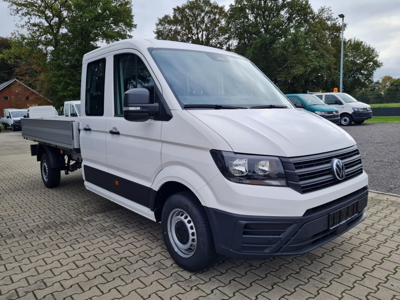 Volkswagen Crafter 35 Doka TDI Pritsche L4 Kamera, AHK - Pritschenwagen, Transporter mit Doppelkabine: das Bild 3 Volkswagen Crafter 35 Doka TDI Pritsche L4 Kamera, AHK - Pritschenwagen, Transporter mit Doppelkabine: das Bild 3