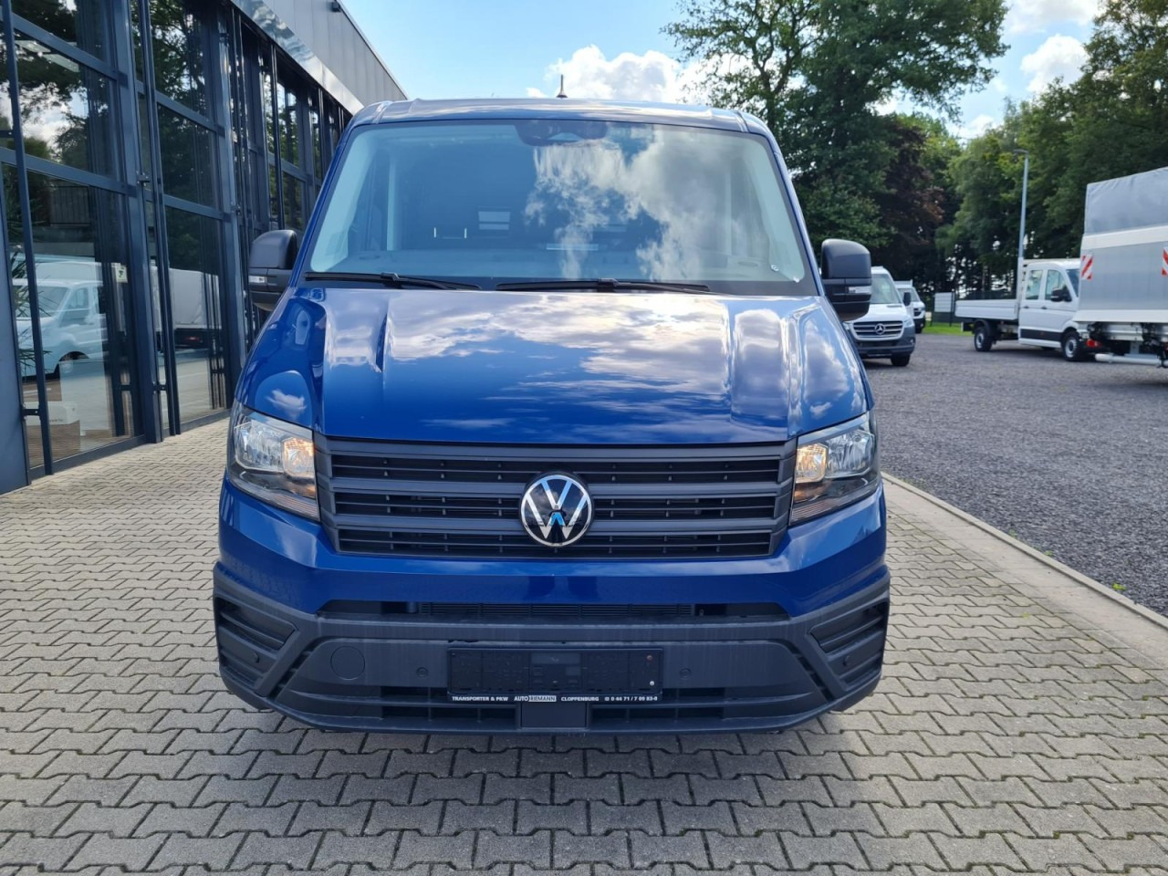 Volkswagen Crafter 35 Pritsche MR L3 KLIMA NAVI/APP TEMPOMAT - Pritschenwagen: das Bild 2 Volkswagen Crafter 35 Pritsche MR L3 KLIMA NAVI/APP TEMPOMAT - Pritschenwagen: das Bild 2