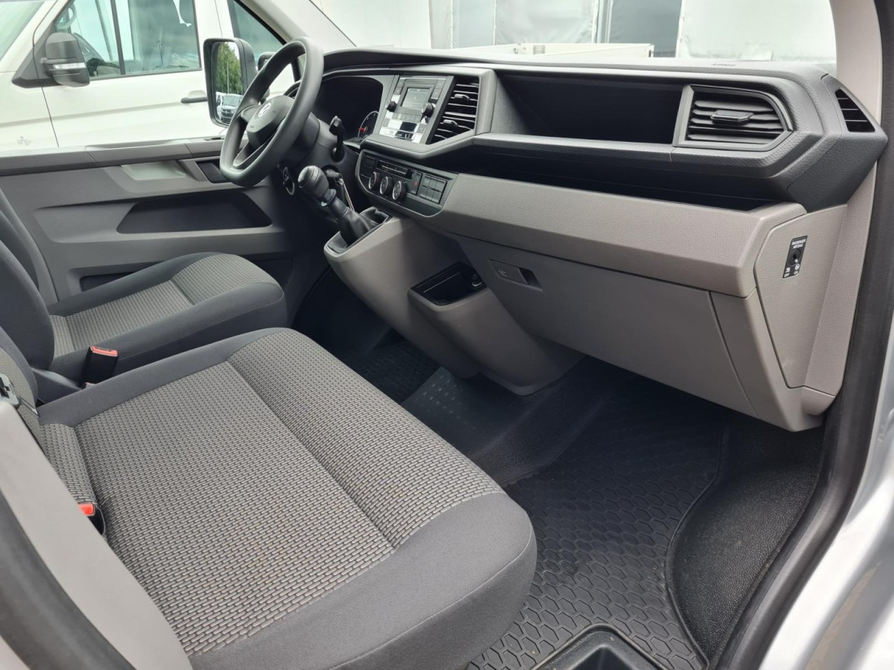 Volkswagen T6.1 Pritsche LR Doka 6-Sitze KLIMA - Leasing Volkswagen T6.1 Pritsche LR Doka 6-Sitze KLIMA: das Bild 13