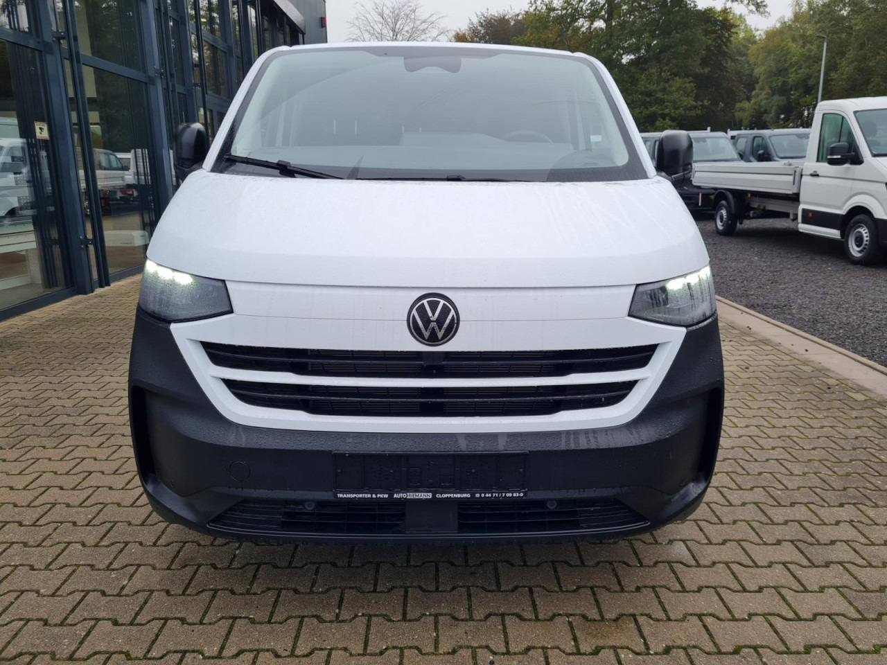 Volkswagen T7 Transporter Kasten TDI 4Motion LR L2H1 LED AUTOM. - Kleintransporter: das Bild 2 Volkswagen T7 Transporter Kasten TDI 4Motion LR L2H1 LED AUTOM. - Kleintransporter: das Bild 2