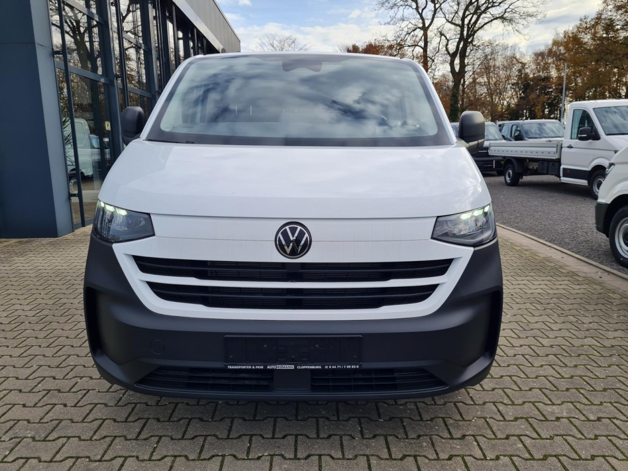 Volkswagen T7 Transporter Kasten Tdi KR Heckklappe PDC KLIMA - Kleintransporter: das Bild 2 Volkswagen T7 Transporter Kasten Tdi KR Heckklappe PDC KLIMA - Kleintransporter: das Bild 2