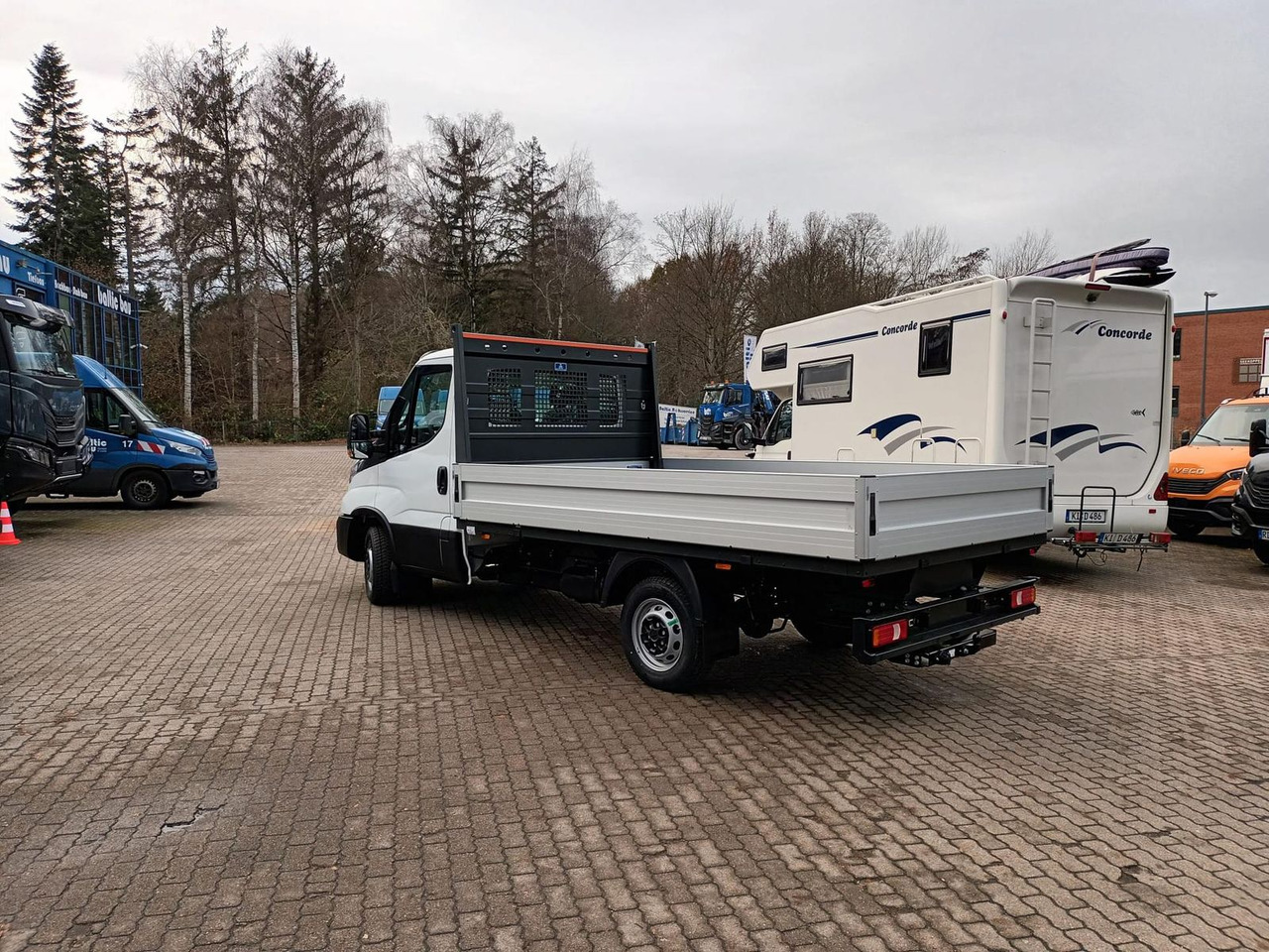 Iveco Daily 35S16H3.0Y *3,5m Pritsche *KLIMA*AHK*RA... - Pritschenwagen: das Bild 3 Iveco Daily 35S16H3.0Y *3,5m Pritsche *KLIMA*AHK*RA... - Pritschenwagen: das Bild 3