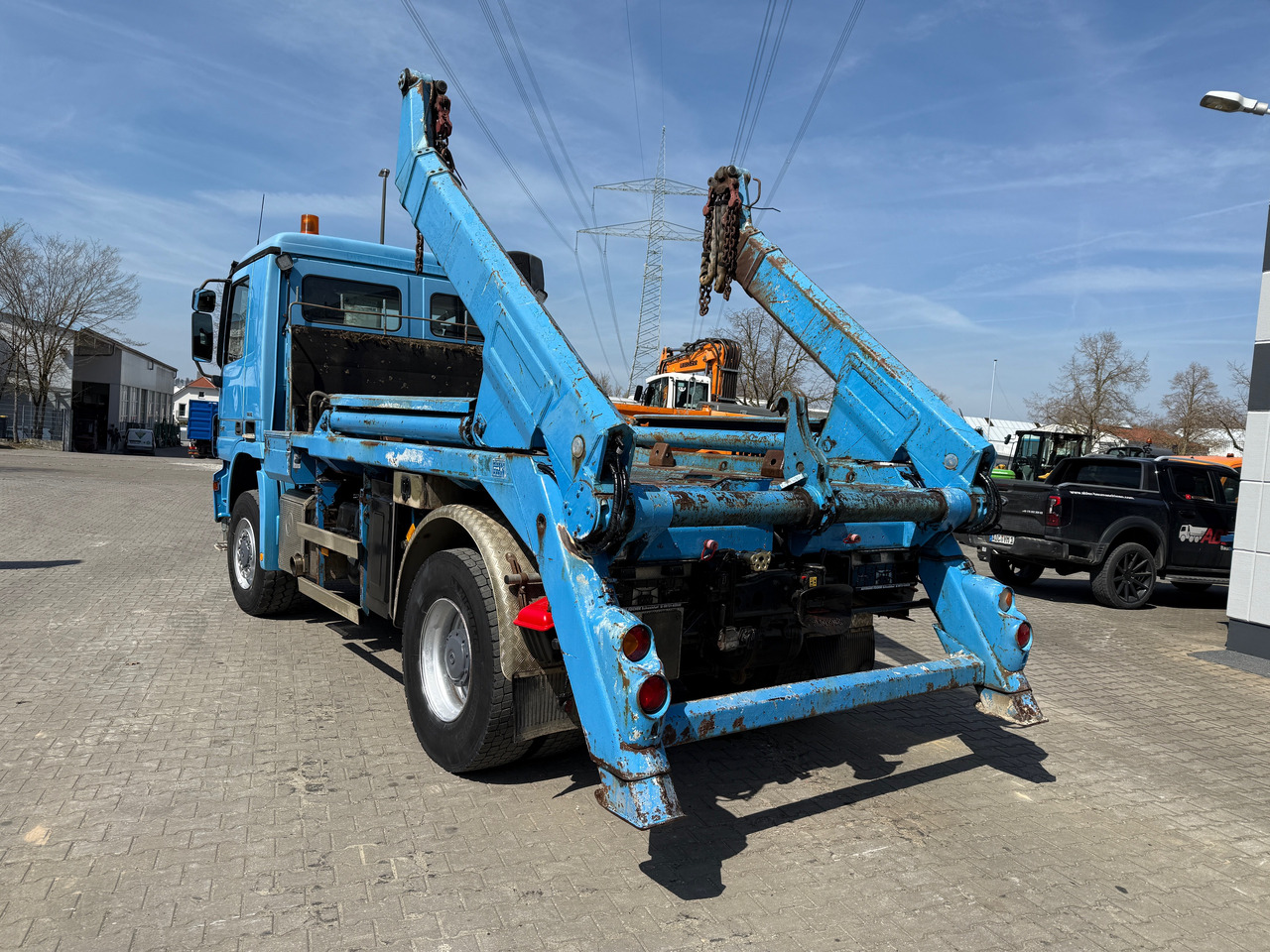 Mercedes-Benz 1841 Actros MP2 Absetzkipper 4x4 Allrad Klima - Absetzkipper: das Bild 5 Mercedes-Benz 1841 Actros MP2 Absetzkipper 4x4 Allrad Klima - Absetzkipper: das Bild 5