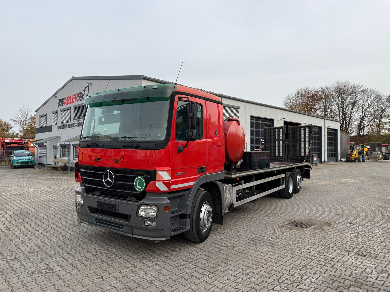 Mercedes-Benz 2541 Actros Baumaschinentransporter Klima Retarder - Autotransporter LKW: das Bild 2 Mercedes-Benz 2541 Actros Baumaschinentransporter Klima Retarder - Autotransporter LKW: das Bild 2