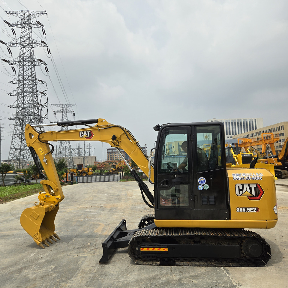 CATERPILLAR 305.5E2 - Minibagger: das Bild 2 CATERPILLAR 305.5E2 - Minibagger: das Bild 2
