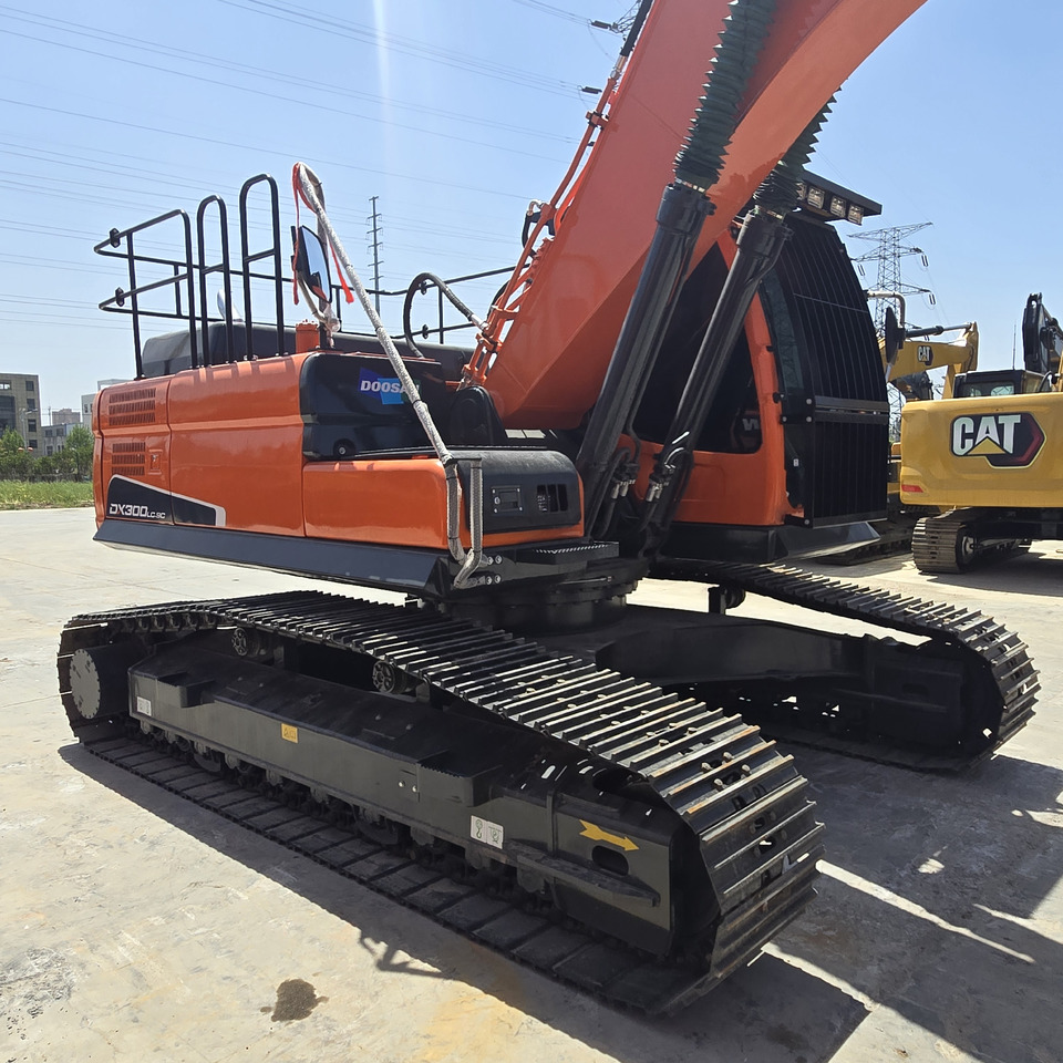 Doosan DX300 - Bagger: das Bild 1 Doosan DX300 - Bagger: das Bild 1
