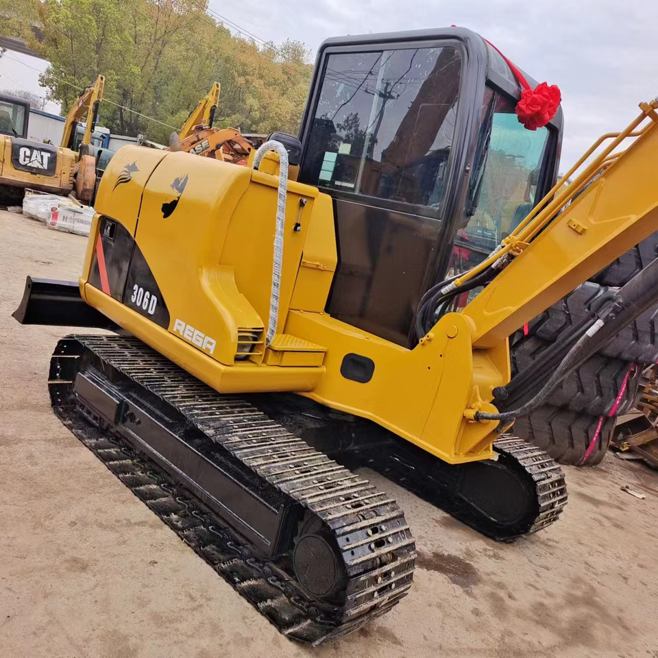 CAT 306D - Minibagger: das Bild 4 CAT 306D - Minibagger: das Bild 4