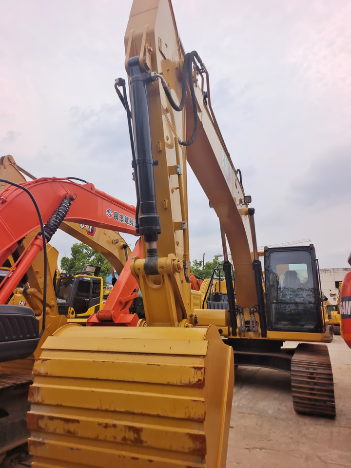 Kettenbagger CAT 323GC: das Bild 11
