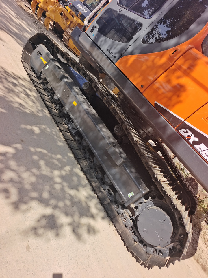 DOOSAN DX225 DX300 DX340 DX225LCA DX225LC-9C - Kettenbagger: das Bild 2 DOOSAN DX225 DX300 DX340 DX225LCA DX225LC-9C - Kettenbagger: das Bild 2