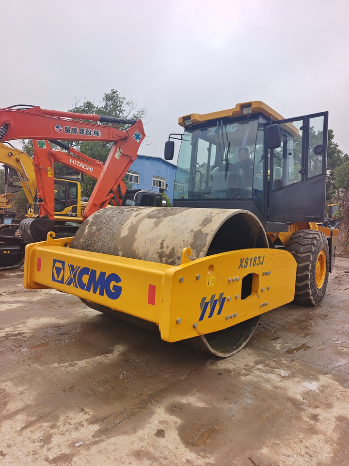 XCMG XS183J - Straßenwalze: das Bild 3 XCMG XS183J - Straßenwalze: das Bild 3