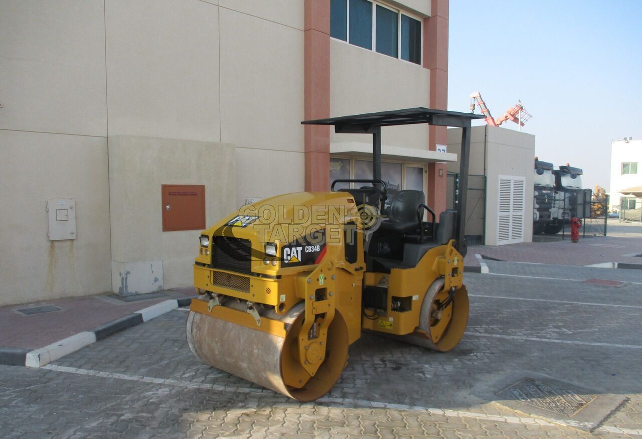 Caterpillar CB34B Double Drum Roller - Straßenwalze: das Bild 2 Caterpillar CB34B Double Drum Roller - Straßenwalze: das Bild 2