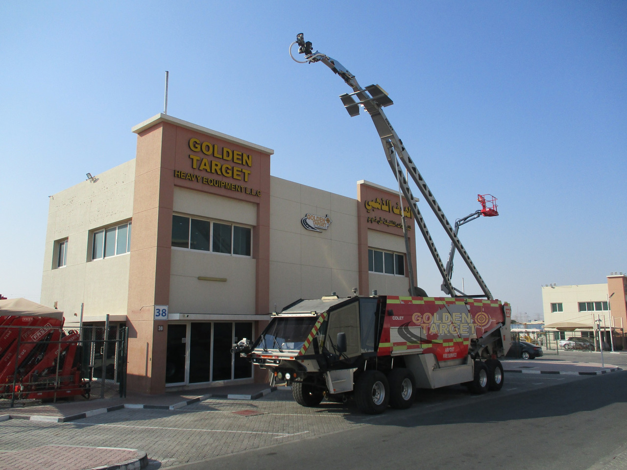 Feuerwehrfahrzeug Colet K40E JAGUAR 8x6 Airport Fire Truck: das Bild 8