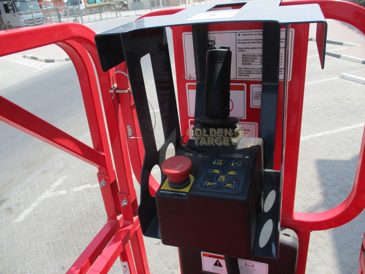 Scherenbühne Hered HC0610E Electric Crawler Scissor Lift: das Bild 10 Scherenbühne Hered HC0610E Electric Crawler Scissor Lift: das Bild 10