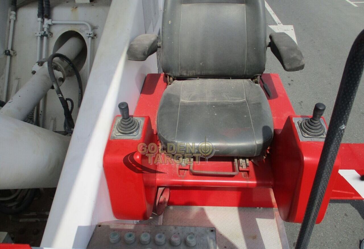 Feuerwehrfahrzeug Mercedes-Benz Actros 3332 6x4 Manlift Truck: das Bild 10 Feuerwehrfahrzeug Mercedes-Benz Actros 3332 6x4 Manlift Truck: das Bild 10