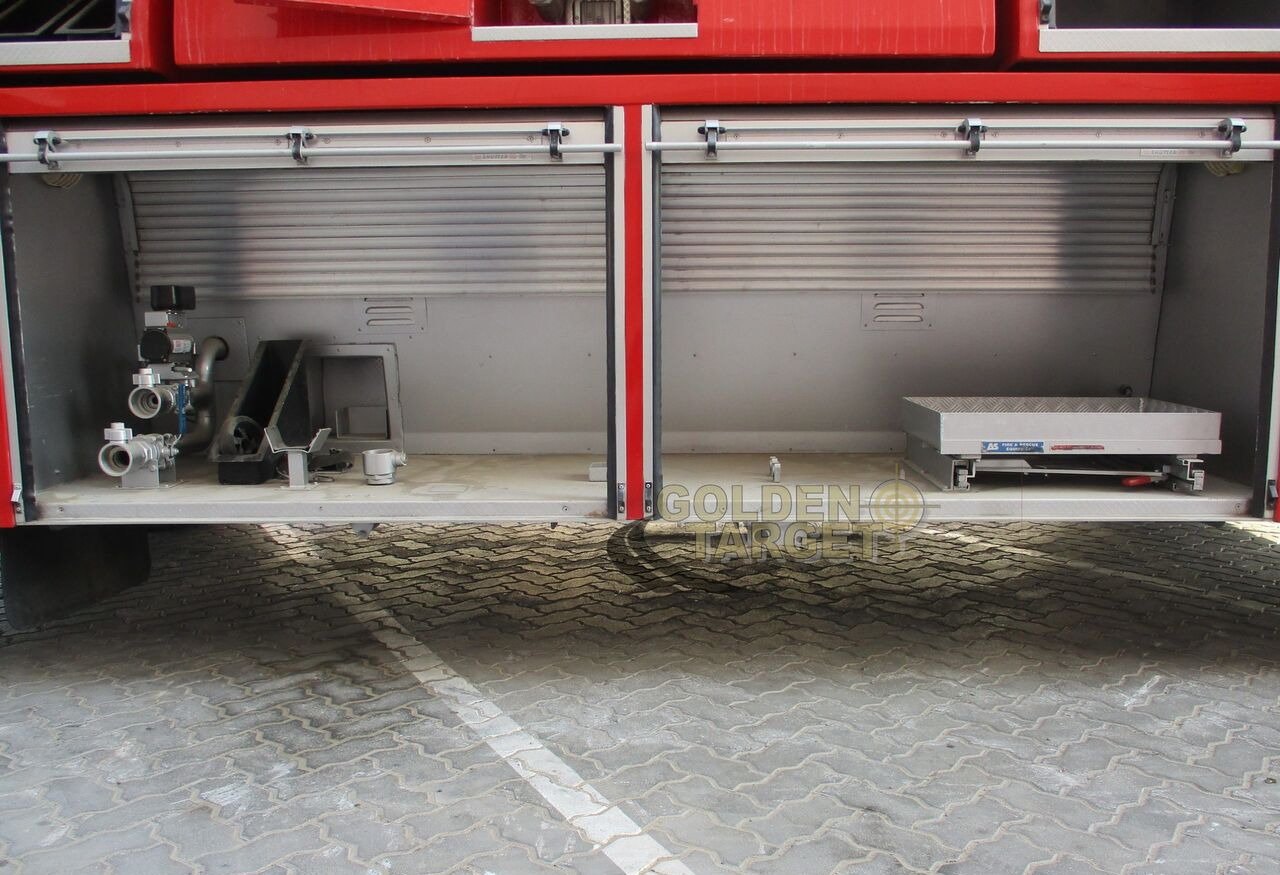 Reynold Boughton Barracuda 4x4 Airport Fire Truck - Feuerwehrfahrzeug: das Bild 4 Reynold Boughton Barracuda 4x4 Airport Fire Truck - Feuerwehrfahrzeug: das Bild 4