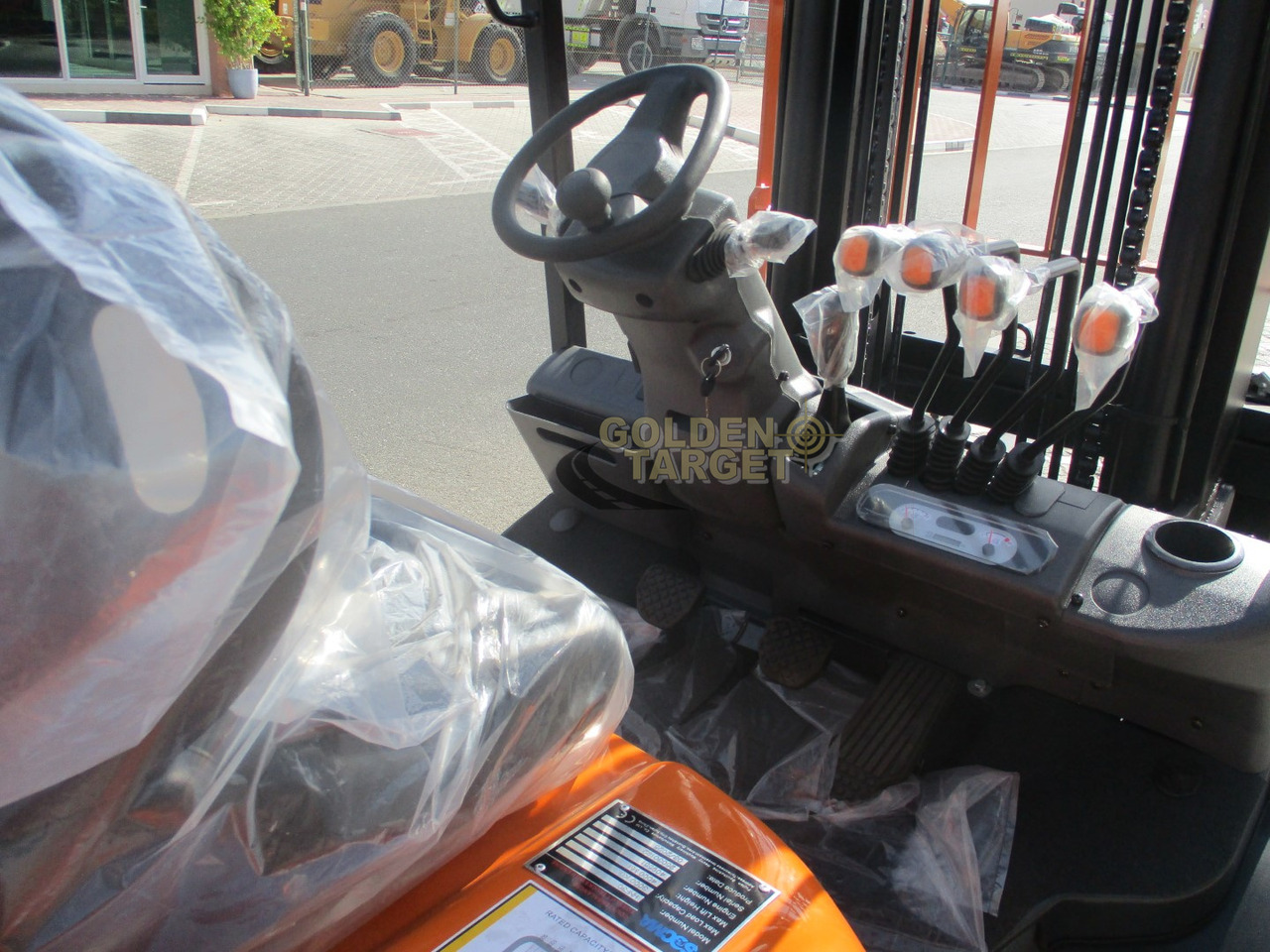 Dieselstapler SOCMA HNF-30 Forklift: das Bild 9 Dieselstapler SOCMA HNF-30 Forklift: das Bild 9