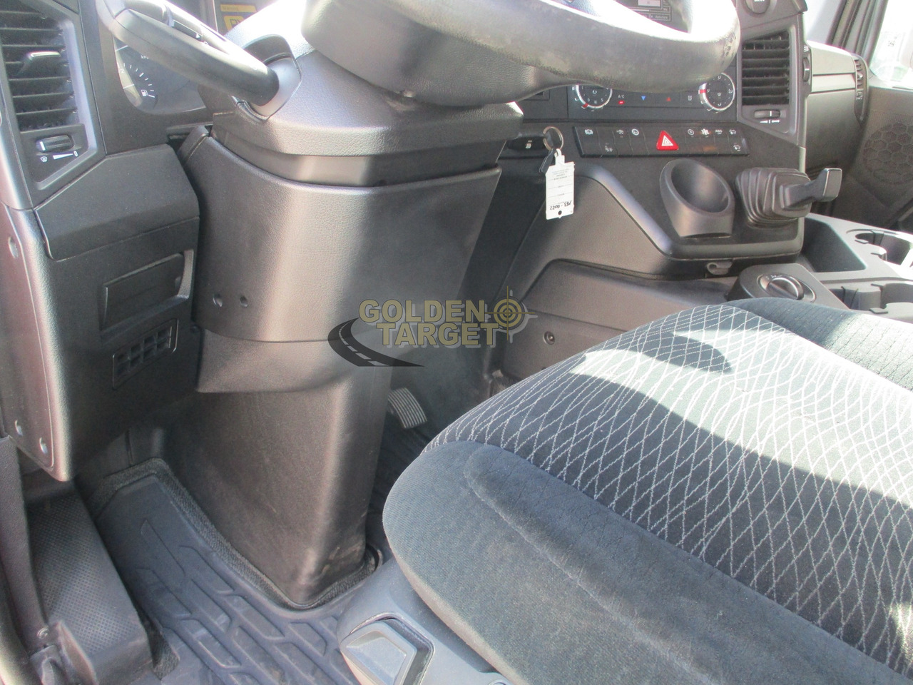 Sattelzugmaschine MERCEDES-BENZ Arocs 3363 6x6 Head Truck: das Bild 12