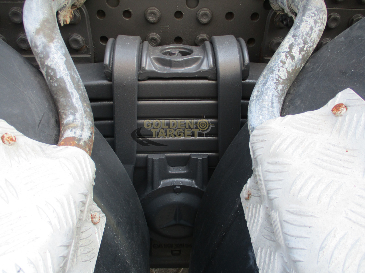 Sattelzugmaschine MERCEDES-BENZ Arocs 3363 6x6 Head Truck: das Bild 8