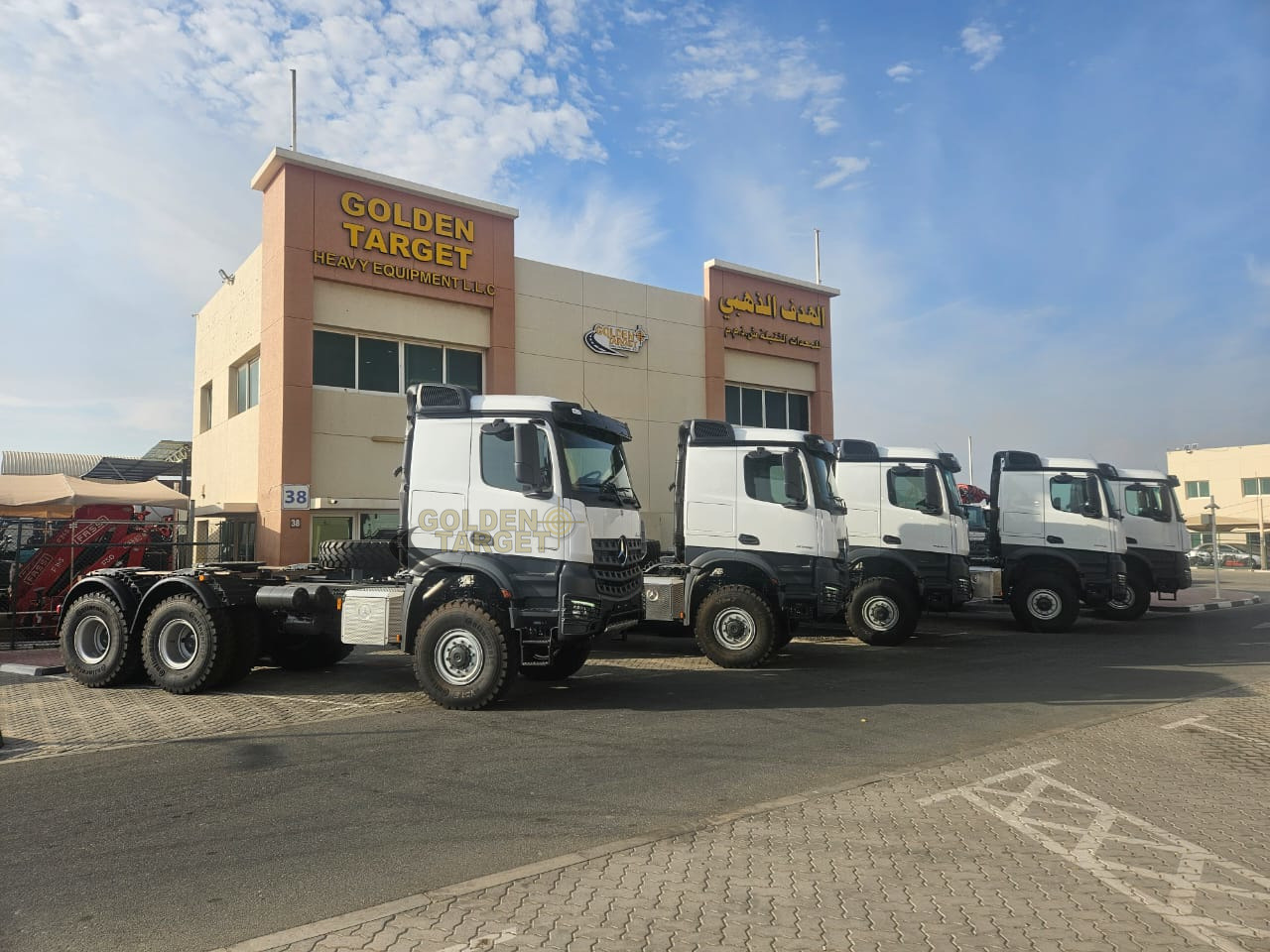 Sattelzugmaschine Mercedes-Benz Arocs 3342 6x6 Head Truck: das Bild 13