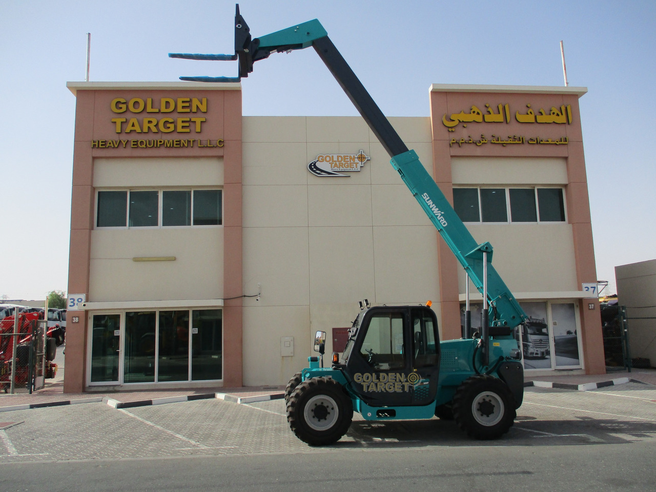 Teleskoplader Sunward SWTH3007 4×4 Telehandler: das Bild 8