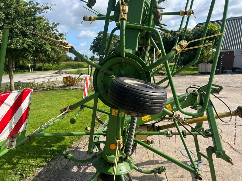 Heuwender/ Wenderechen Krone KW 8.82/8 Schudder 8 elements Schudder: das Bild 8 Heuwender/ Wenderechen Krone KW 8.82/8 Schudder 8 elements Schudder: das Bild 8