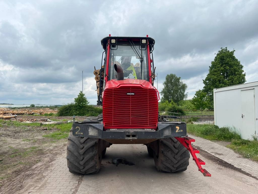 Komatsu 845 - Forwarder: das Bild 2 Komatsu 845 - Forwarder: das Bild 2